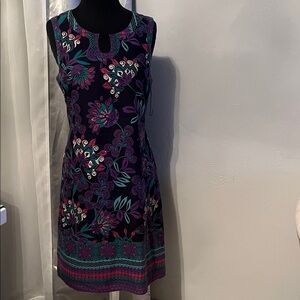 Elegant Floral Sleeveless Dress in Purple
